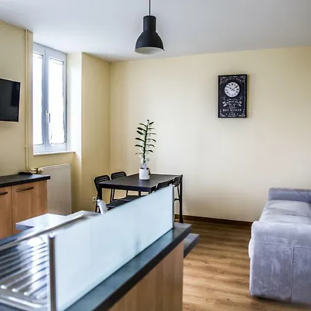 Des Portes Du Velay Aparthotel
