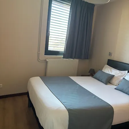 Des Portes Du Velay 아파트호텔